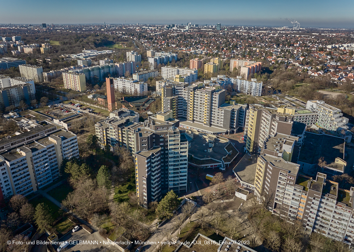 07.02.2023 - Luftbilder vom Marx-Zenrtum und Umgebung in Neuperlach